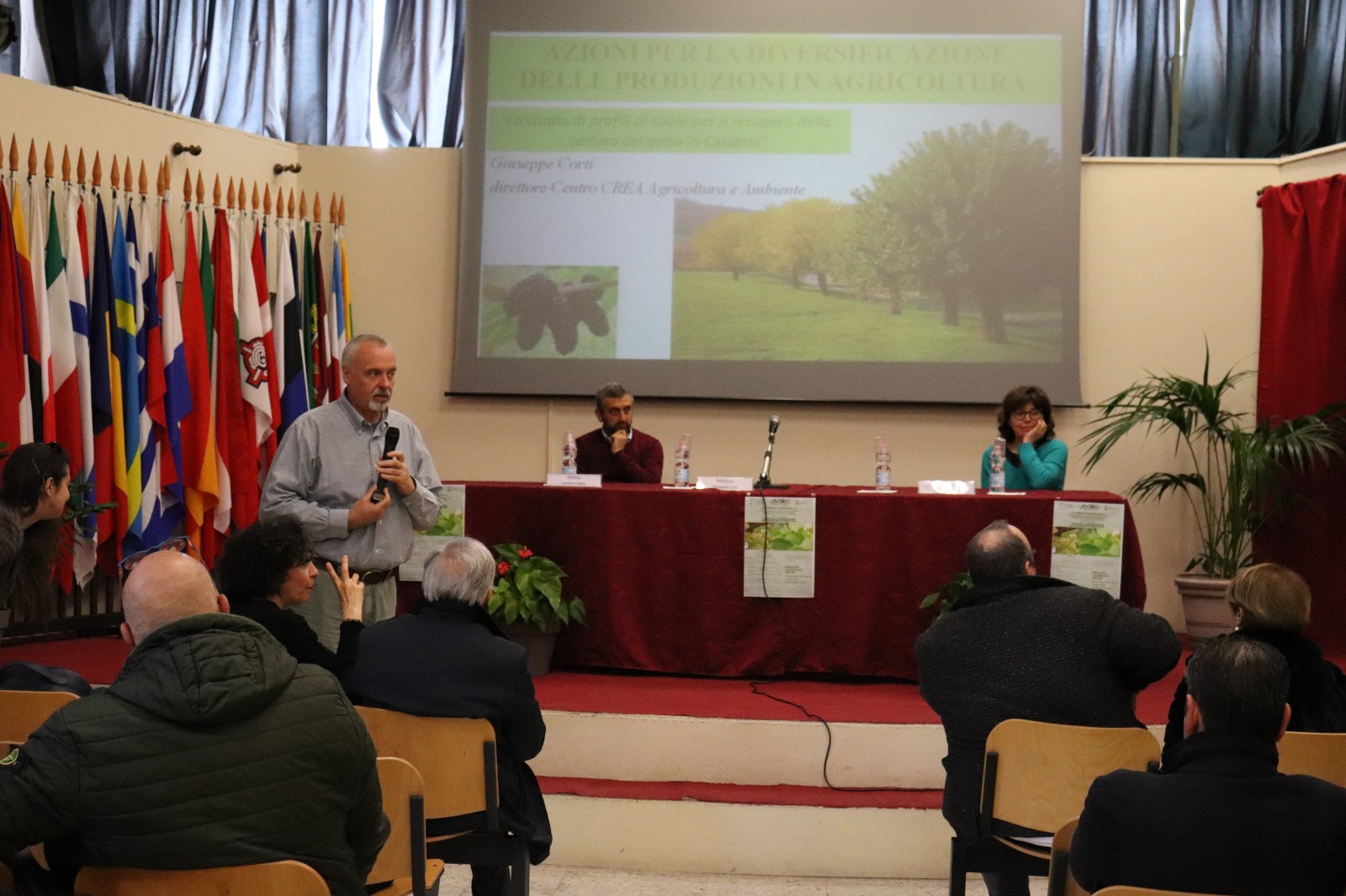 Progetto ARACNE: il CREA incontra gli studenti dell'Istituto Agrario "Ferrari" per il rilancio della gelsibachicoltura in Calabria